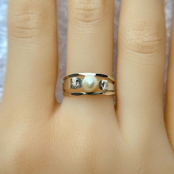 Freshwater Pearl Sterling Silver Ring (Handmade) - Picture 4 of 4